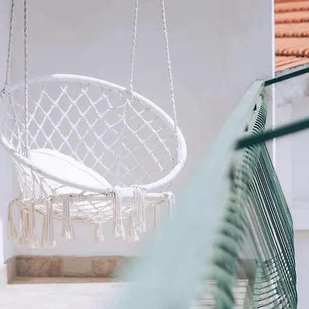 Laura On The First Floor * Макарска