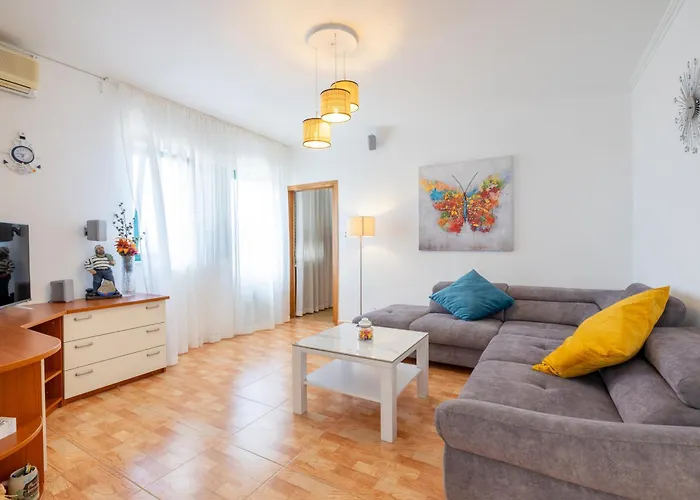 Apartman Laura On The First Floor *