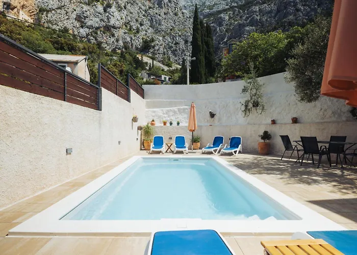 Laura On The First Floor *