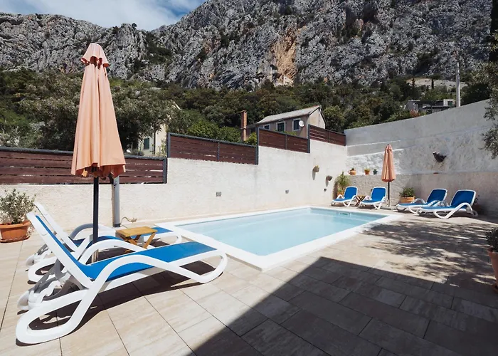 Laura On The First Floor